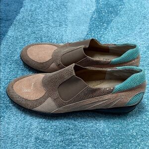 Vaneli Sport Slip Ons, Sz 7N